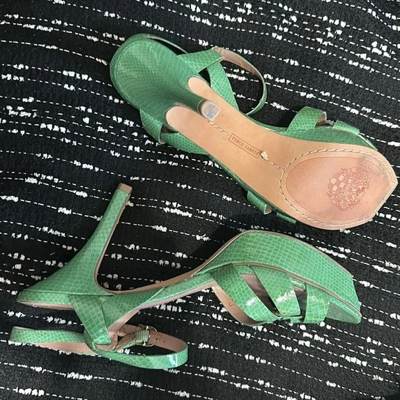 Vince Camuto platform sandal heel teal color - Picture 2 of 8